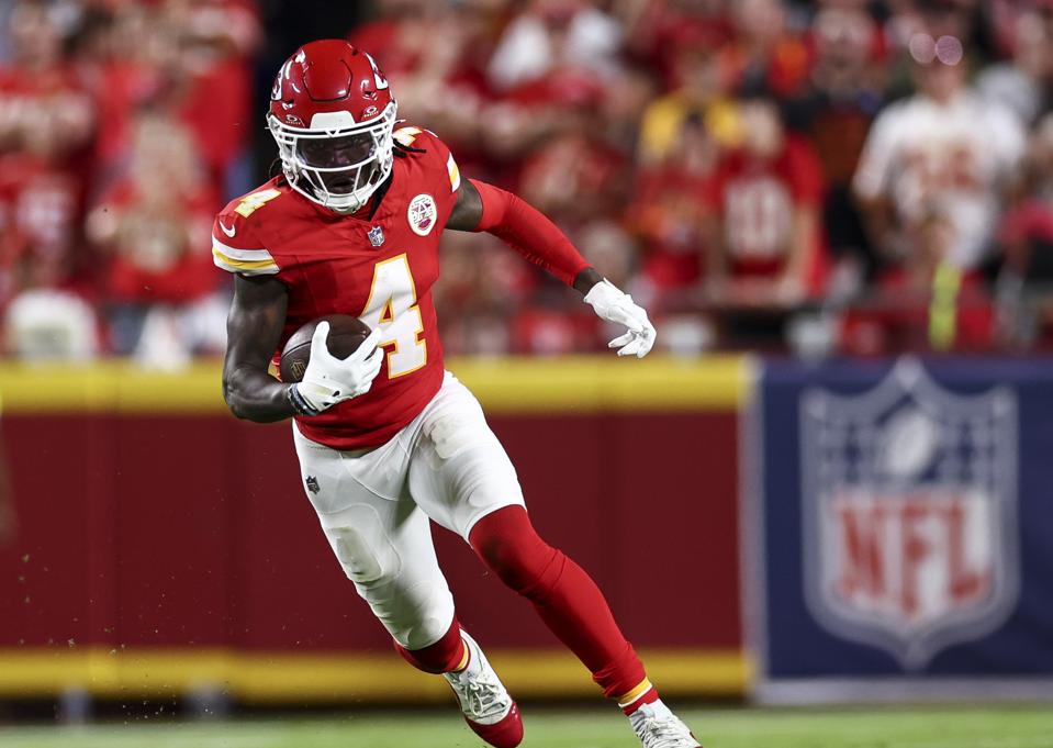 Rashee Rice plays during the 2024 season.