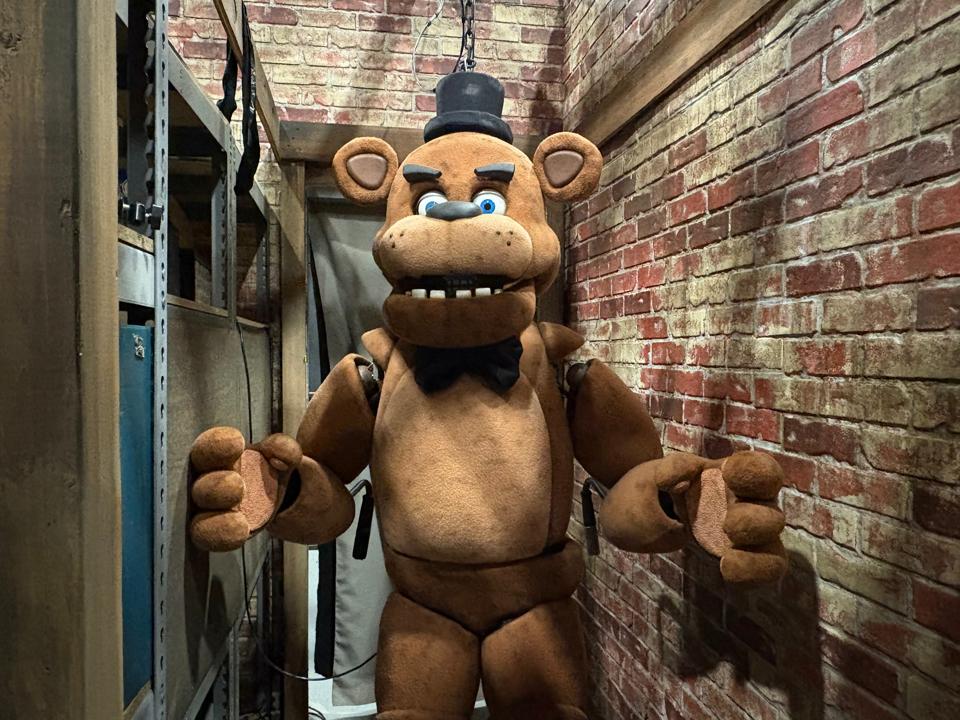 Halloween Horror Nights 2025 Debuts New Shows, Major Animatronics at Universal Studios Florida