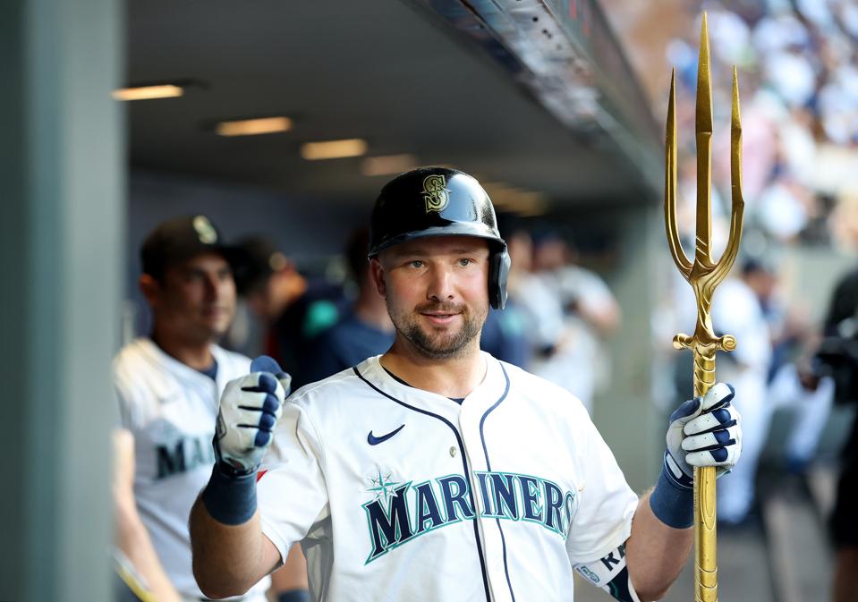 Seattle Mariners Catcher Cal Raleigh Collabs With Scuttlebutt Brewing