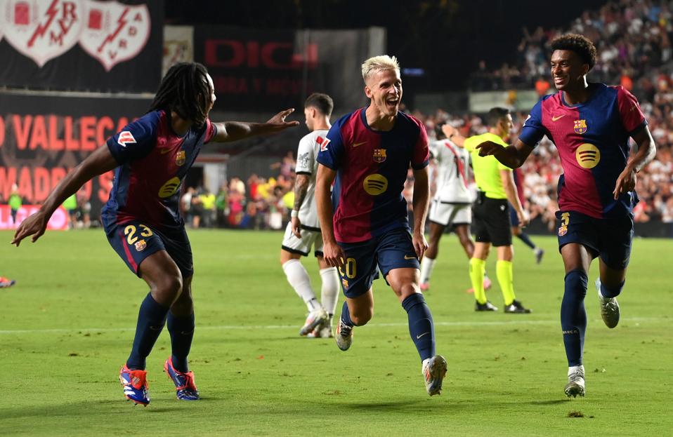 Raio Vallecano will host FC Barcelona on Sunday in the sports La League EA on Sunday.