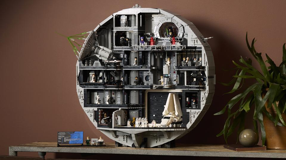 That’s No Moon: 2025 LEGO Death Star’s New Design Is A Rogue One