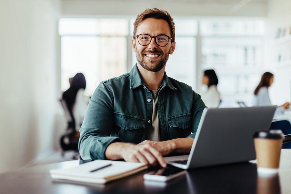Gen Z and millennial workers are approaching careers from different angles in 2025 – risk-taking boldness vs. pragmatic caution.