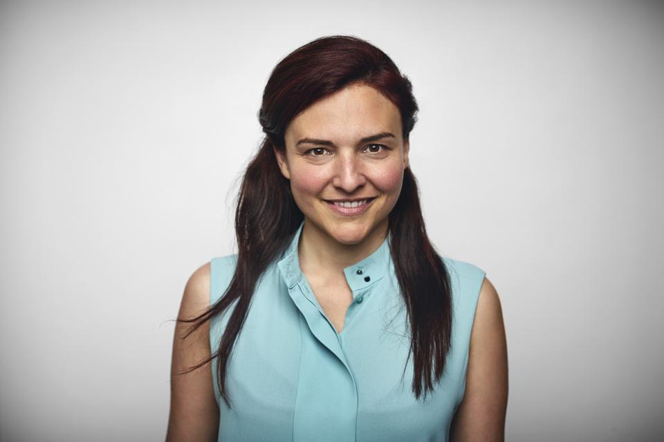 5 ChatGPT prompts to manifest business growth without hustling