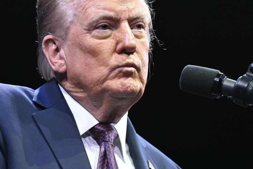 US-POLITICS-TRUMP-RELIGION-EDUCATION