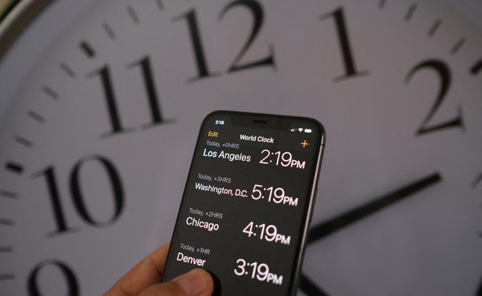 US-POLITICS-CONGRESS-CLOCKS
