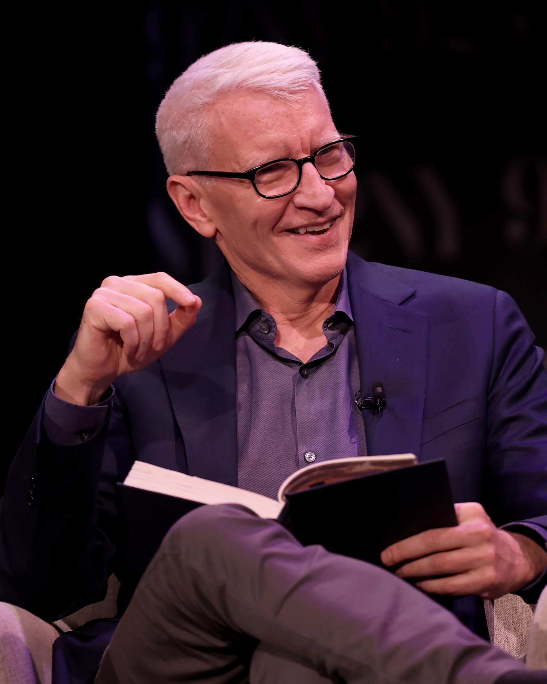 Anderson-Cooper-by-Dominik-Bindl-Getty-Images