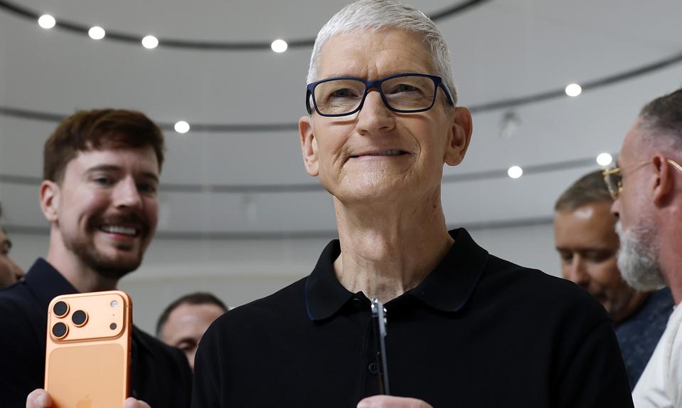 Apple Unveils New Products At Its HQ In Cupertino