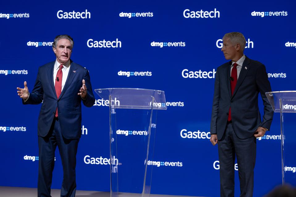 American Secretary in the interior of Doug Burgum (left) and the Secretary of Energy Chris Wright.