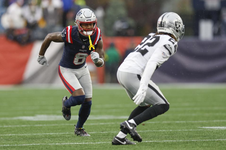 Raiders Patriots Football