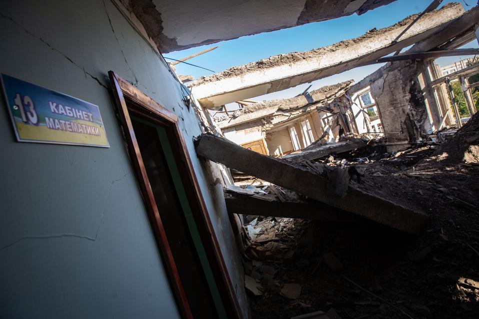 Russian drones destroy professional school in the sum