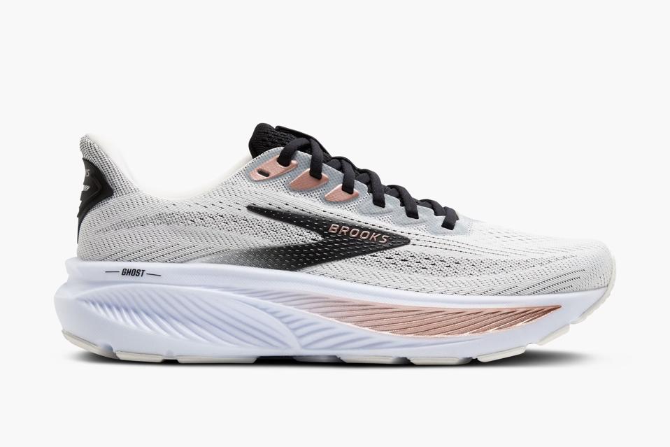 Best Shoes For Wide Feet 2025 Forbes Vetted