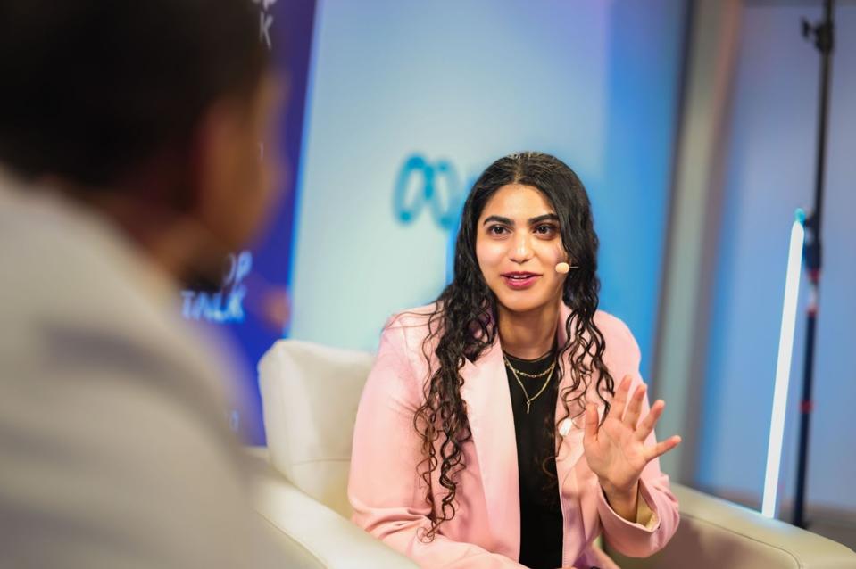 surplus inventory, overstock, secondary markets, reverse logistics, female founders