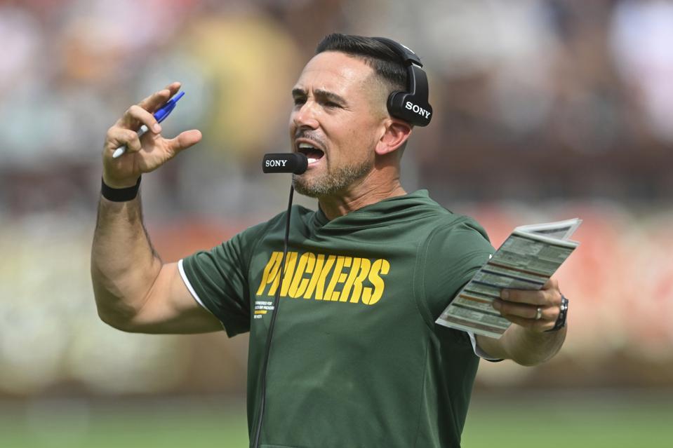 Packers Browns Football