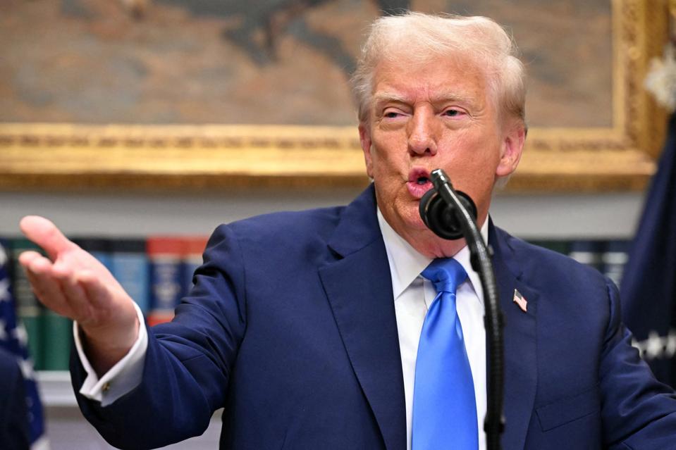 US-POLITICS-HEALTH-TRUMP