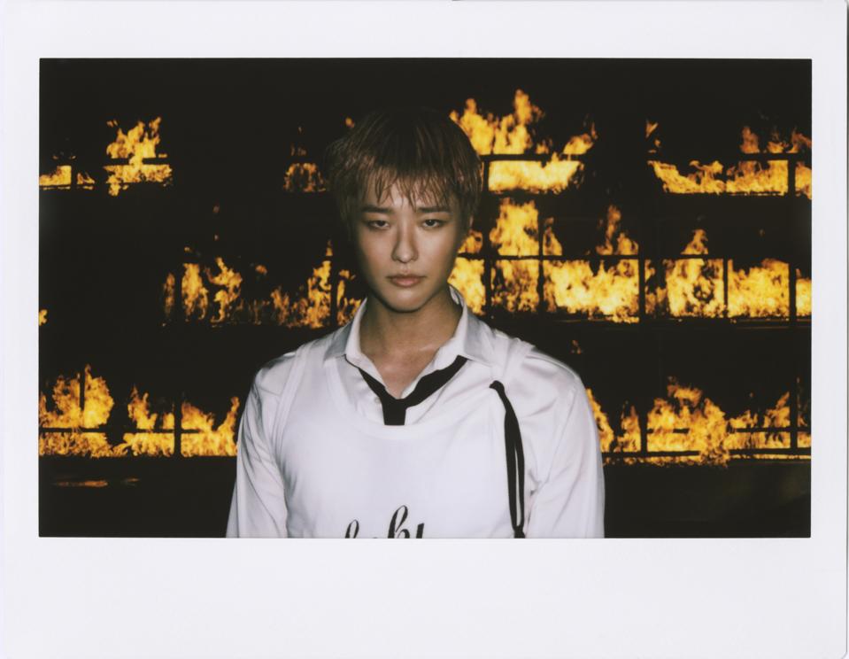 WOODZ "I'll Never Love Again"