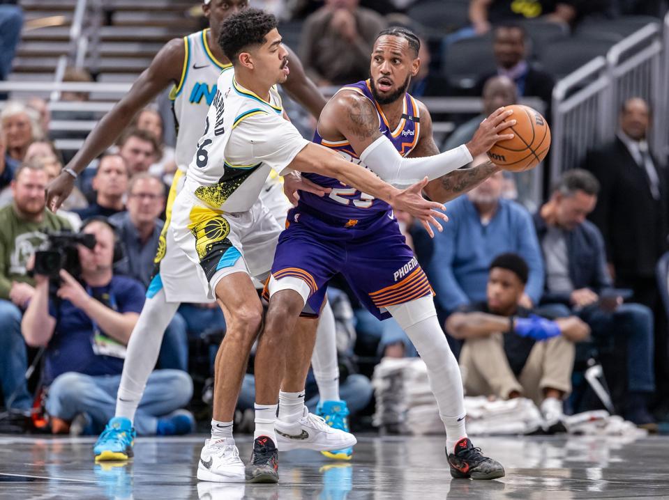 Phoenix Suns v Indiana Pacers
