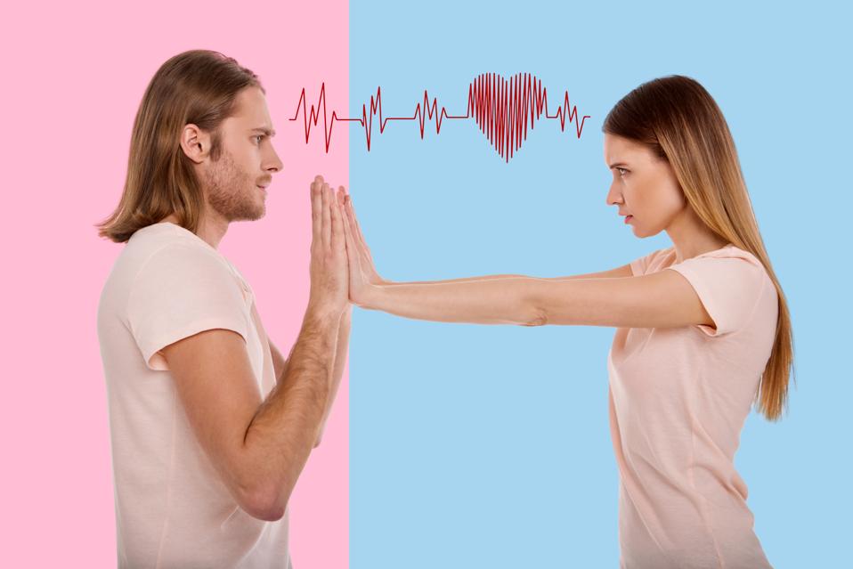 2 Reasons Why The ‘Shrekking’ Dating Trend Is So Toxic, By A Psychologist