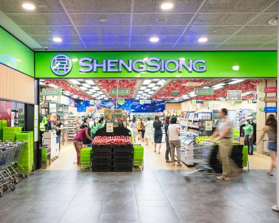 Sheng Siong outlet