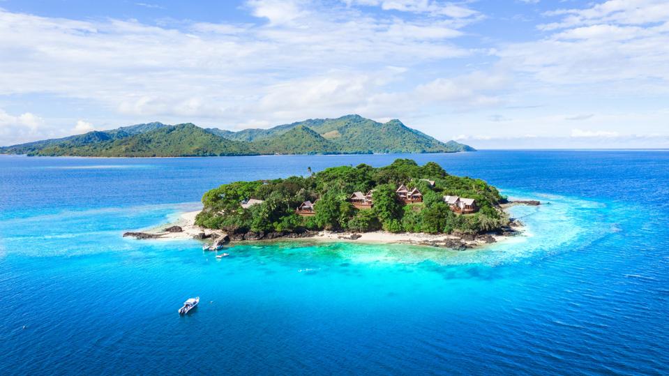 South Pacific Cruise Lines Expand Itineraries Beyond Fiji Amid Port Closures