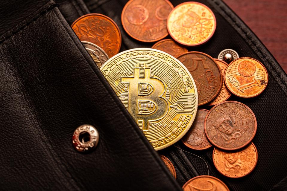 FRANCE-CRIPTOCURRENCY-BITCOIN-CLERMONT-FERRAND