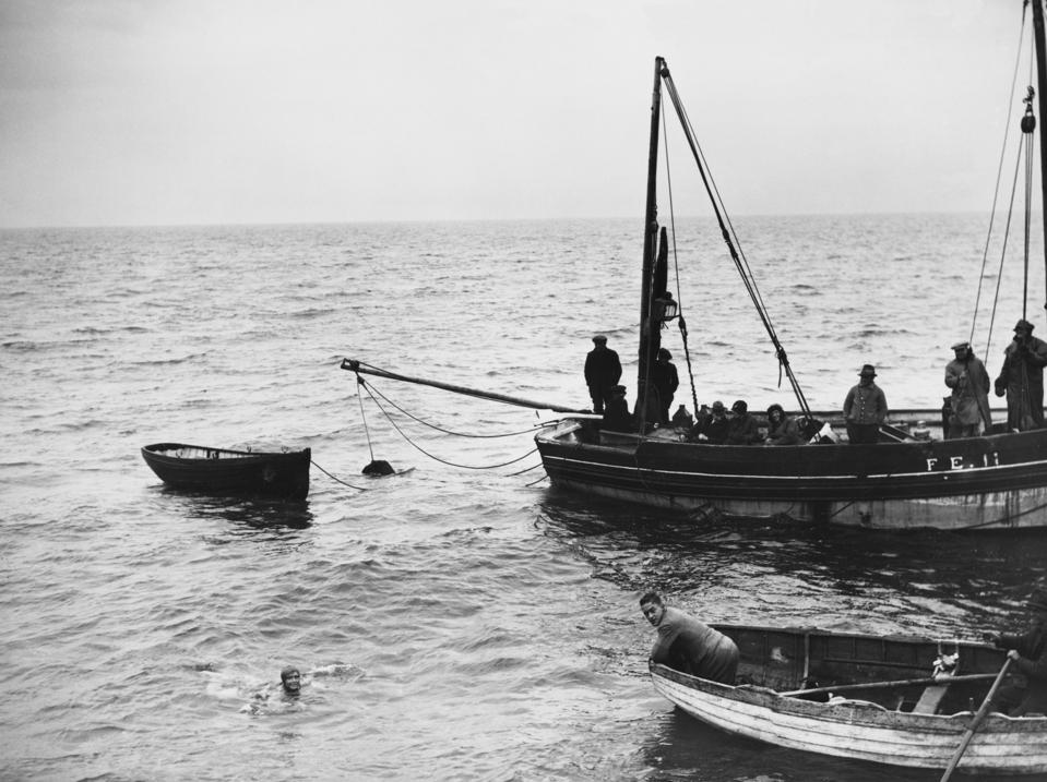 Musicians play during Mercedes Gleitze's 'vindication swim' across the English Channel