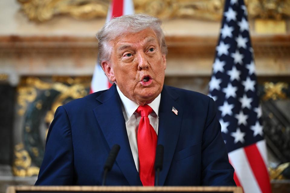 Donald Trump, Trump, tariff dividend, stimulus check, bitcoin, bitcoin price, crypto, stocks, stock market, image