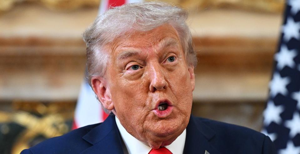 Donald Trump, Trump, tariff dividend, stimulus check, bitcoin, bitcoin price, crypto, stocks, stock market, image