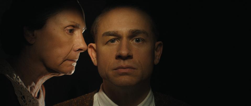 Monster: The Ed Gein Story. (L to R) Laurie Metcalf as Augusta Gein, Charlie Hunnam as Ed Gein in episode 307 of Monster: The Ed Gein Story.