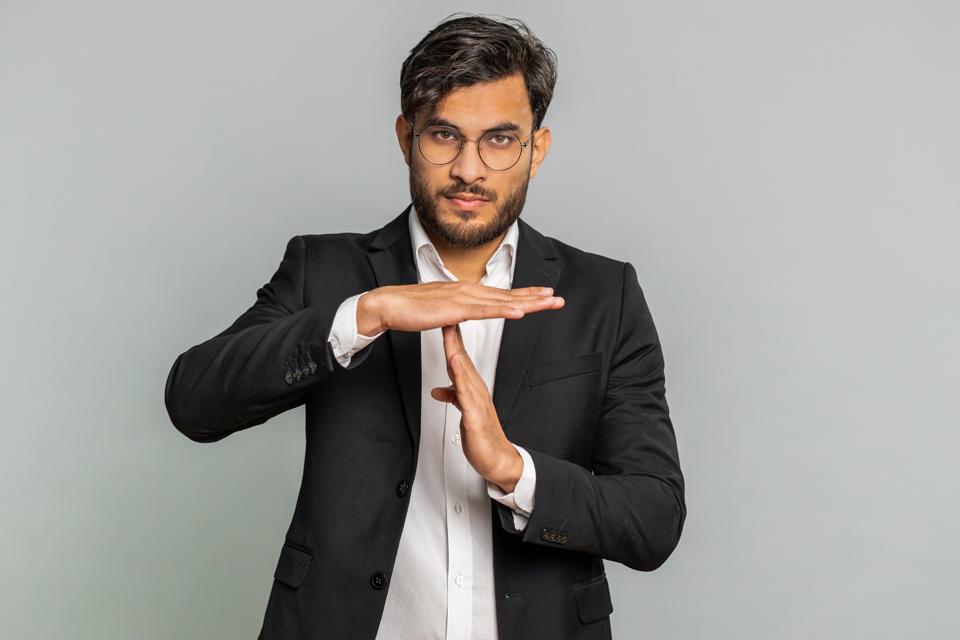 3 Reasons MBAs Might Worry Less About The $100K H1B Visa Fee