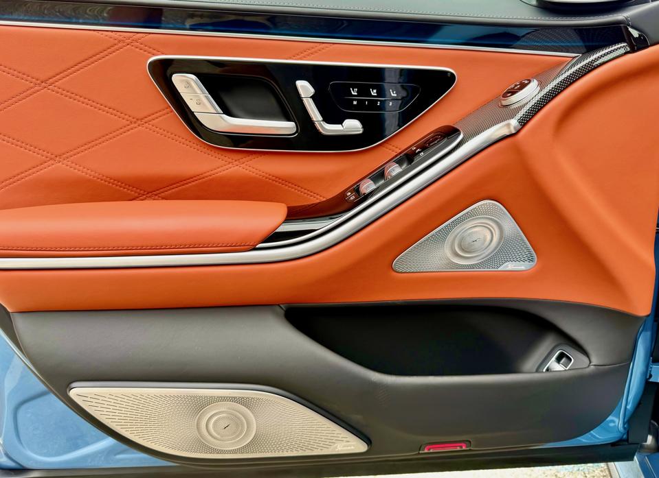 Controls are all proven Mercedes pieces that work flawlessly. 