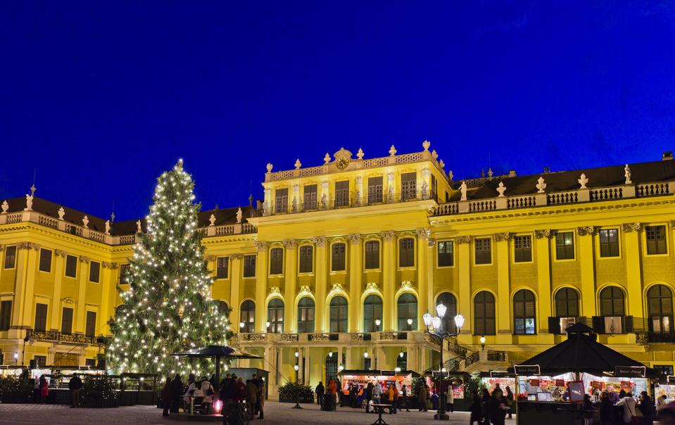 Christmas Market at Schönbrunn