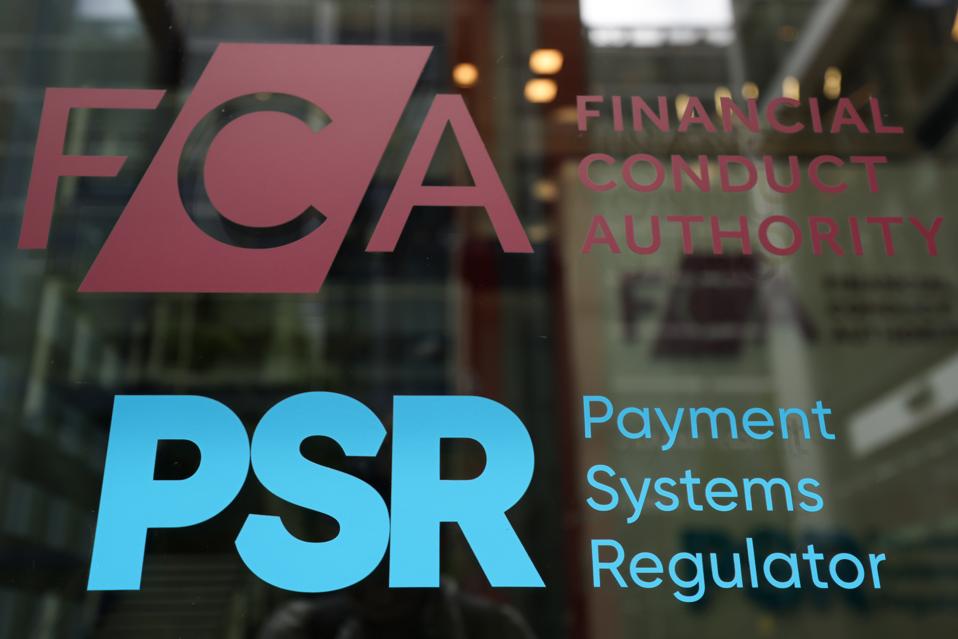 Bankers Meet UK Watchdog As Pressure Rises on Savings  