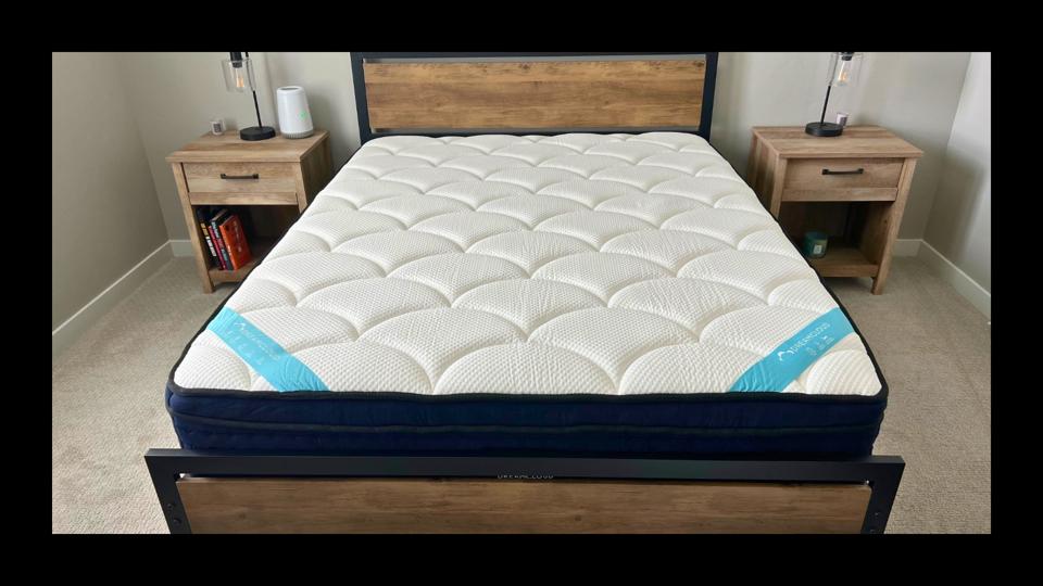 Graphic The Best Mattresses On Amazon: Our Sleep Experts Say These Are Actually Worth It