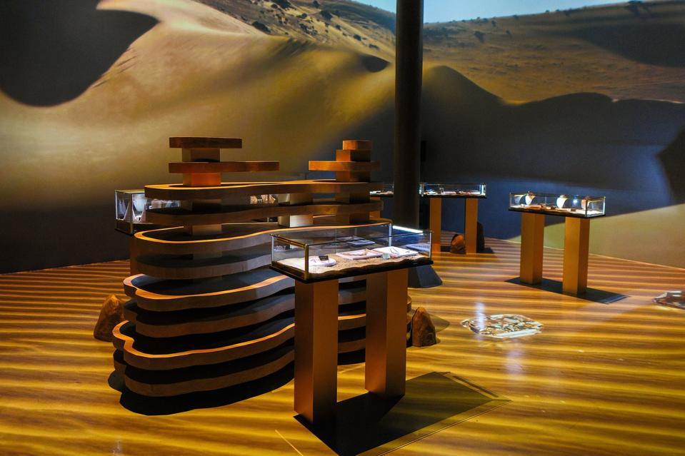 A Diamond is Forever Celebrates Desert diamonds