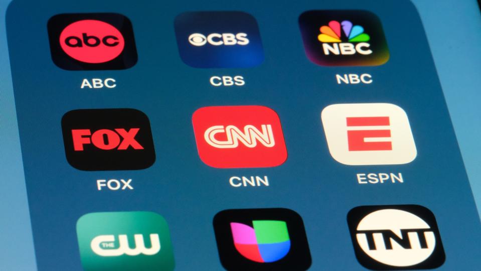 ABC, CBS, NBC, FOX, CBB, ESPN, The CW, Univision, TNT app icons. Assorted American broadcast television network