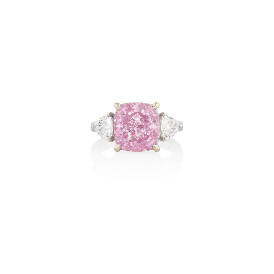 6.95-carat fancy vivid purplish pink diamond could fetch $9 million