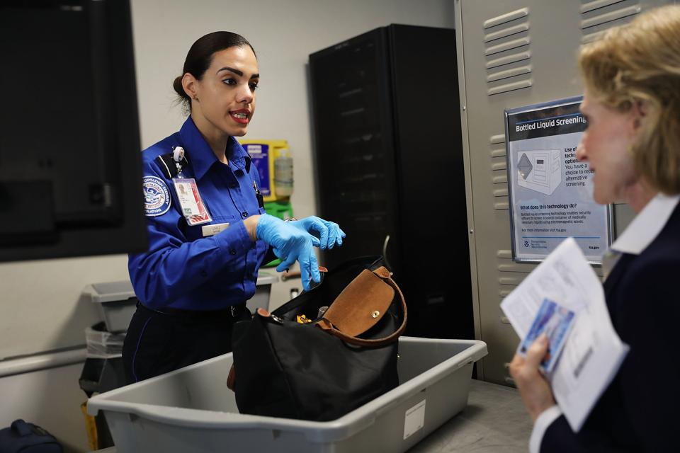 TSA long security lines airport