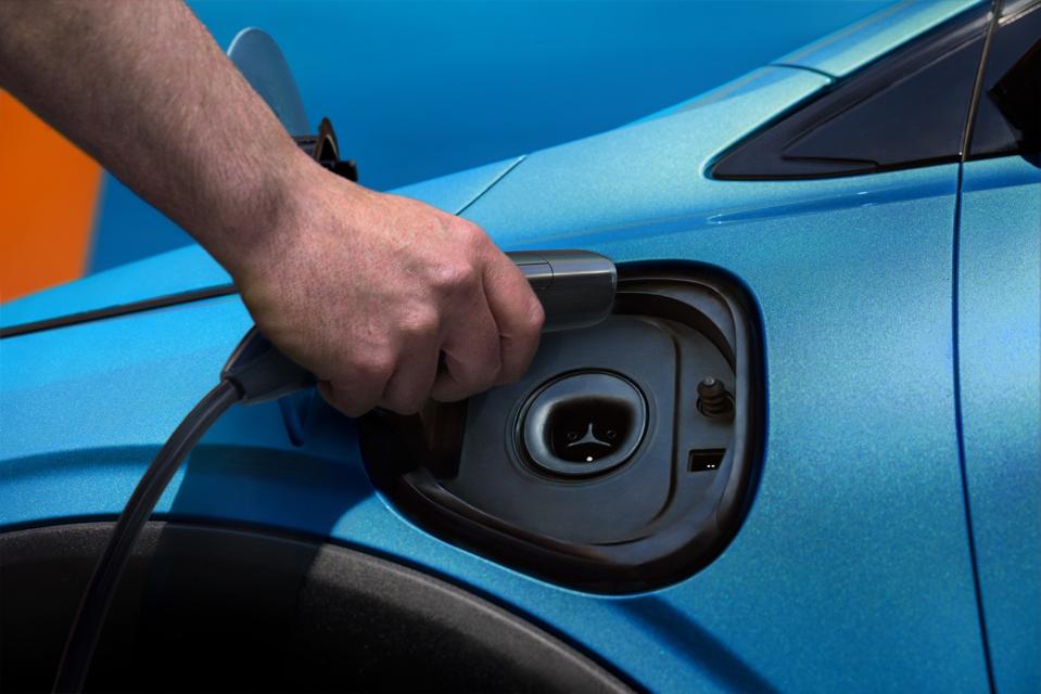 MY27_Chevrolet_Bolt_MCM_LT_CA_6966