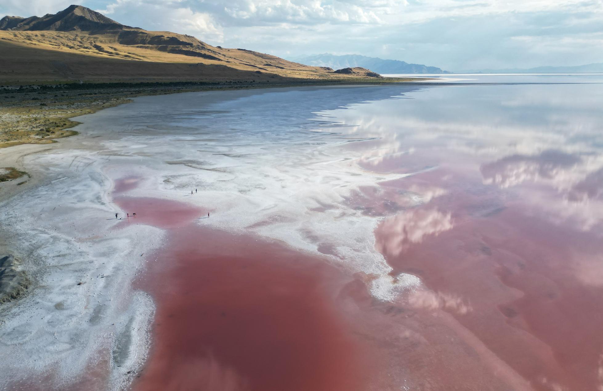 TOPSHOT-US-VOTE-POLITICS-ENVIRONMENT-DROUGHT-WATER-POLLUTION