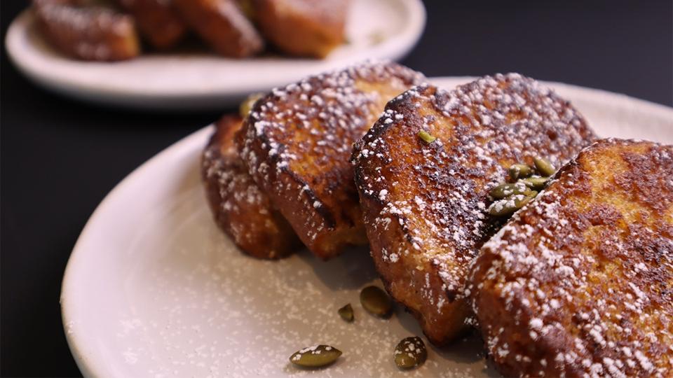 100725-fall-menu-pumpkin-bread-french-toast