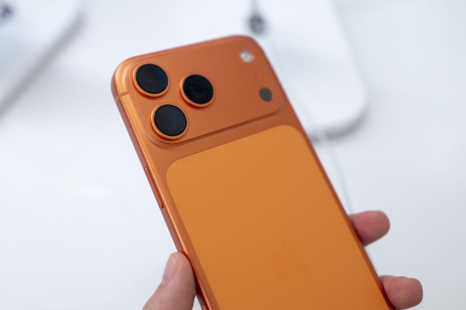 Apple's iPhone 17 Series Smartphones Go On Sale In China