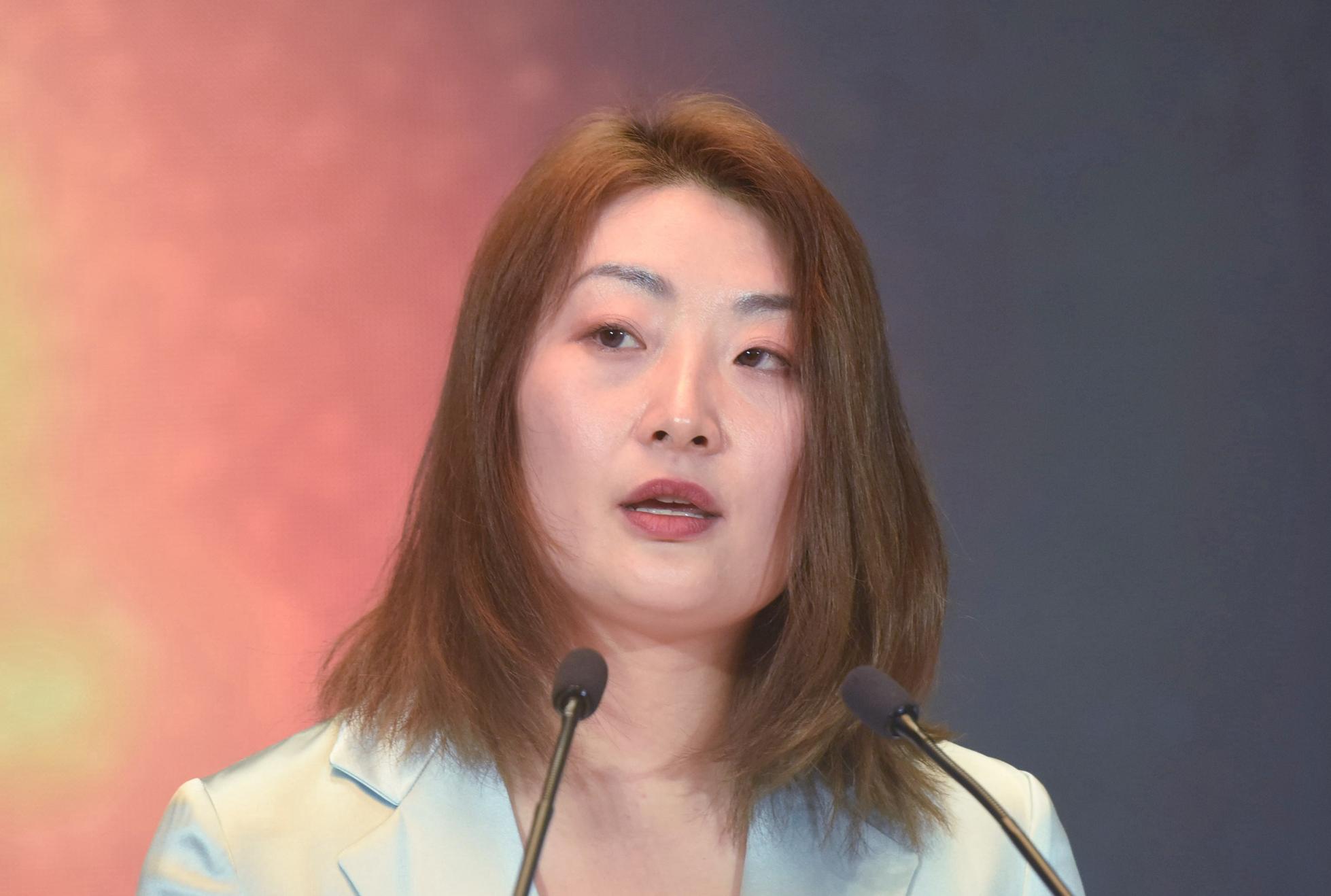 China Wahaha Heiress Kelly Zong