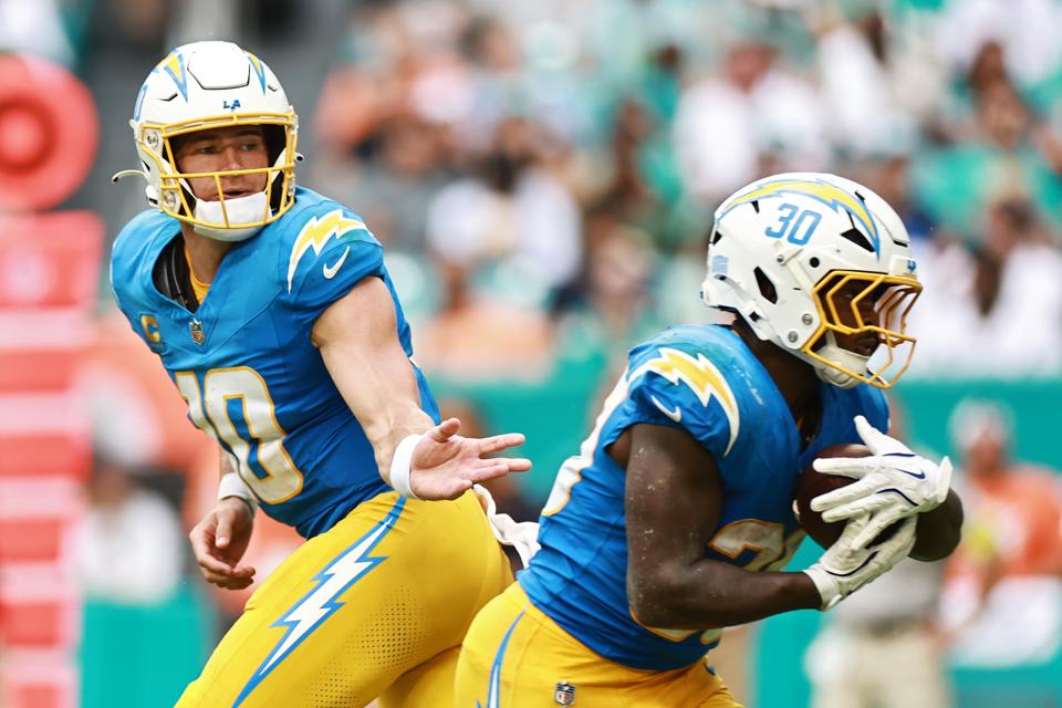 लॉस एंजिल्स चार्जर्स बनाम मियामी डॉल्फ़िन