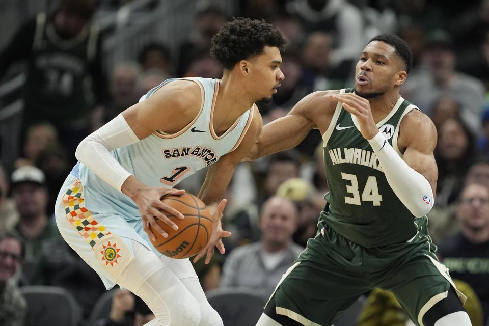 San Antonio Spurs v Milwaukee Bucks