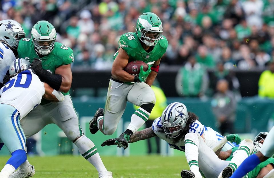Saquon Barkley wears the kelly green throwback uniform.