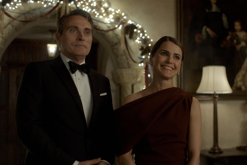 The Diplomat. (L to R) Rufus Sewell as Hal Wyler, Keri Russell as Kate Wyler in episode 308 of The Diplomat. Cr. Courtesy of Netflix © 2025