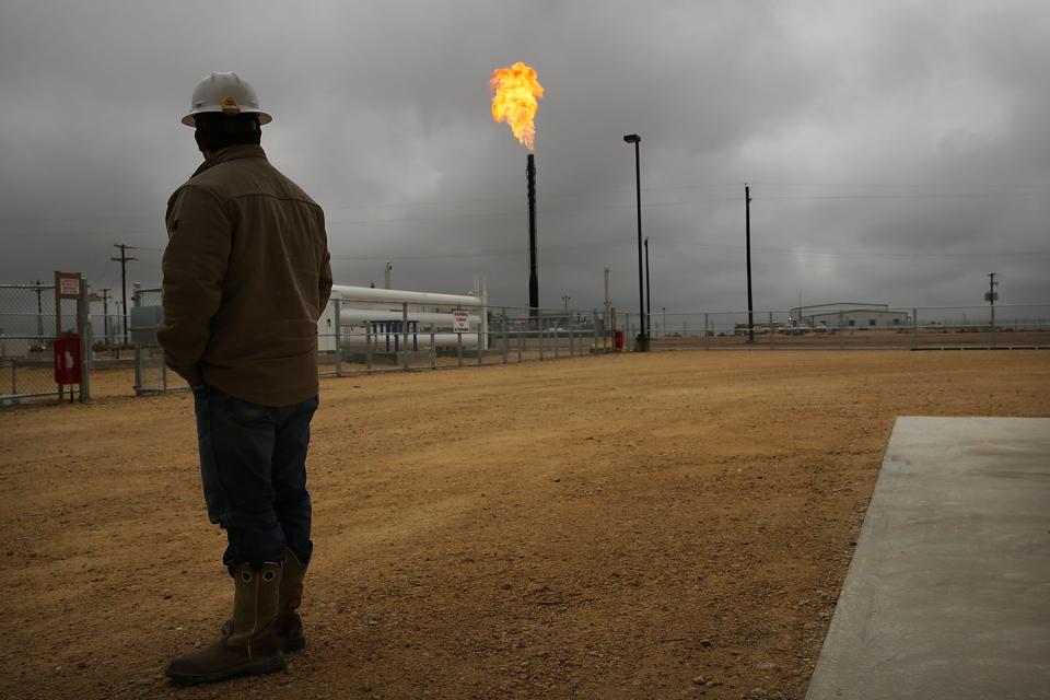 Texas Oil Companies Work To Adapt To Falling Oil Prices