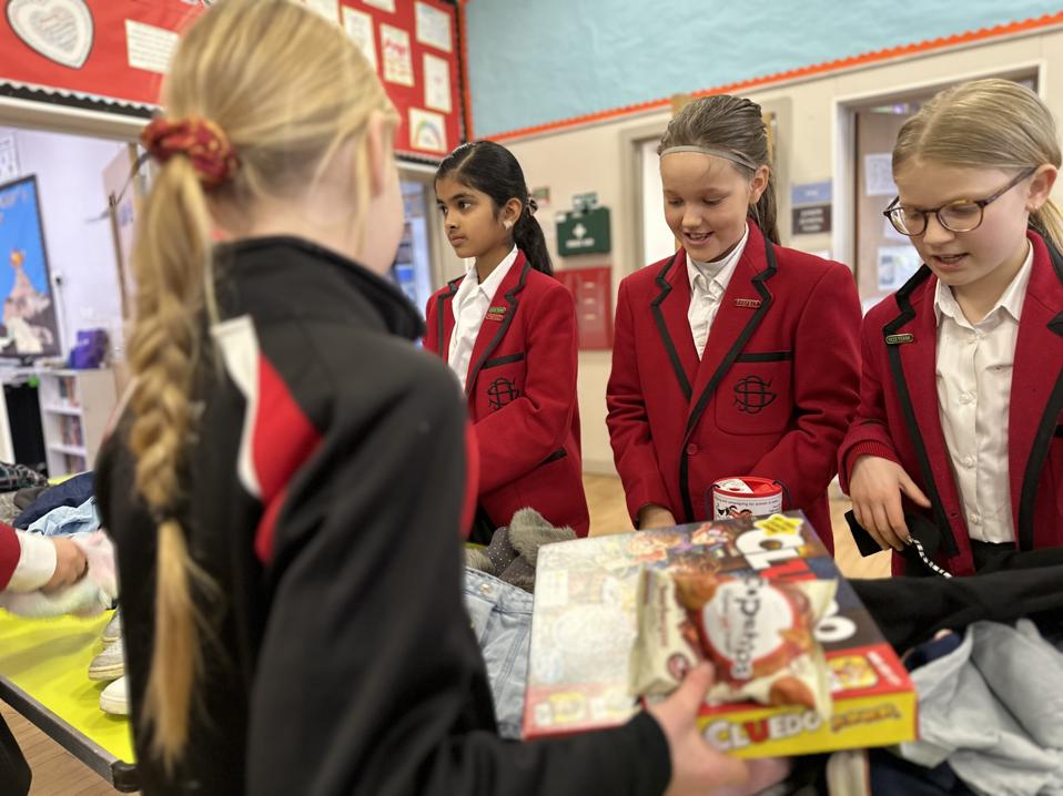 Downsend - Bring and buy sale 01