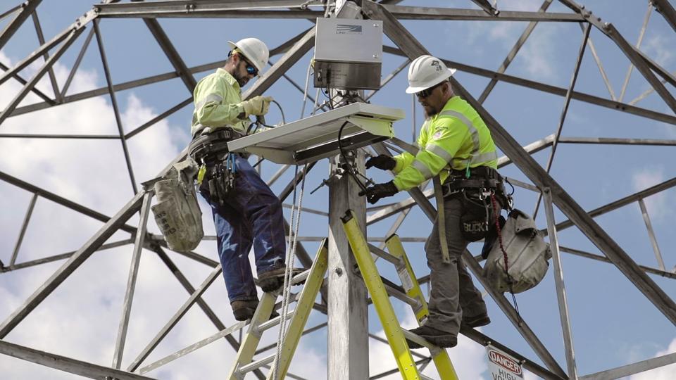 Adding DLR to transmission lines