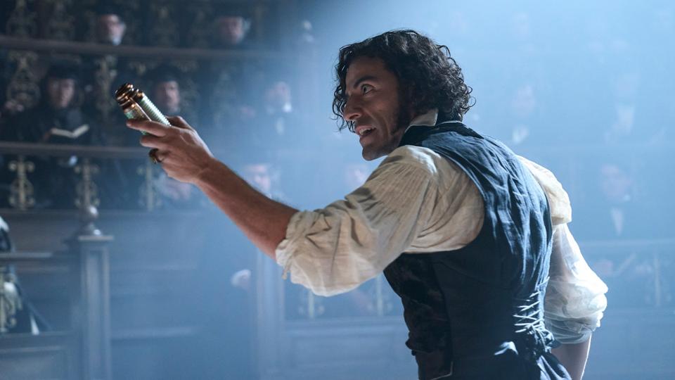 Oscar Isaac in "Frankenstein."